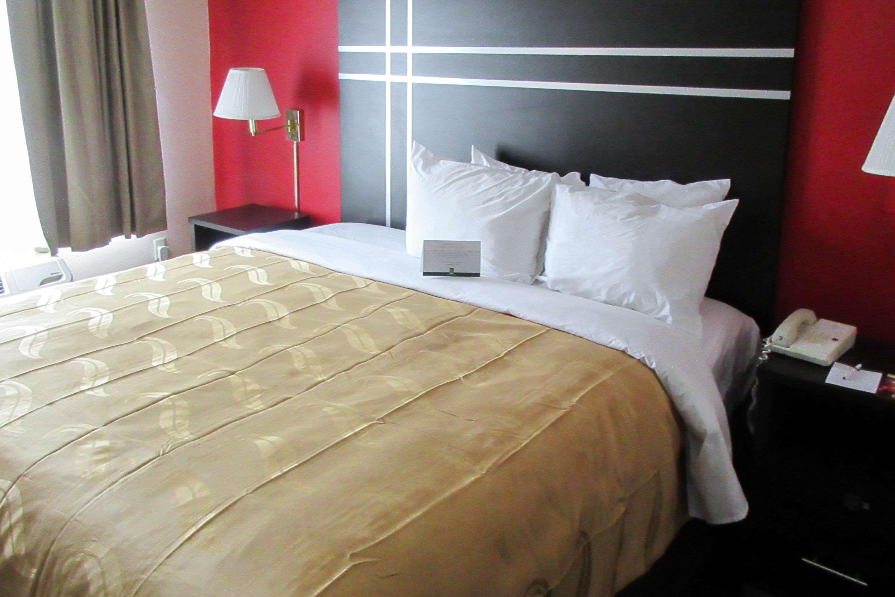 Quality Suites Atlanta Airport East フォレストパーク エクステリア 写真