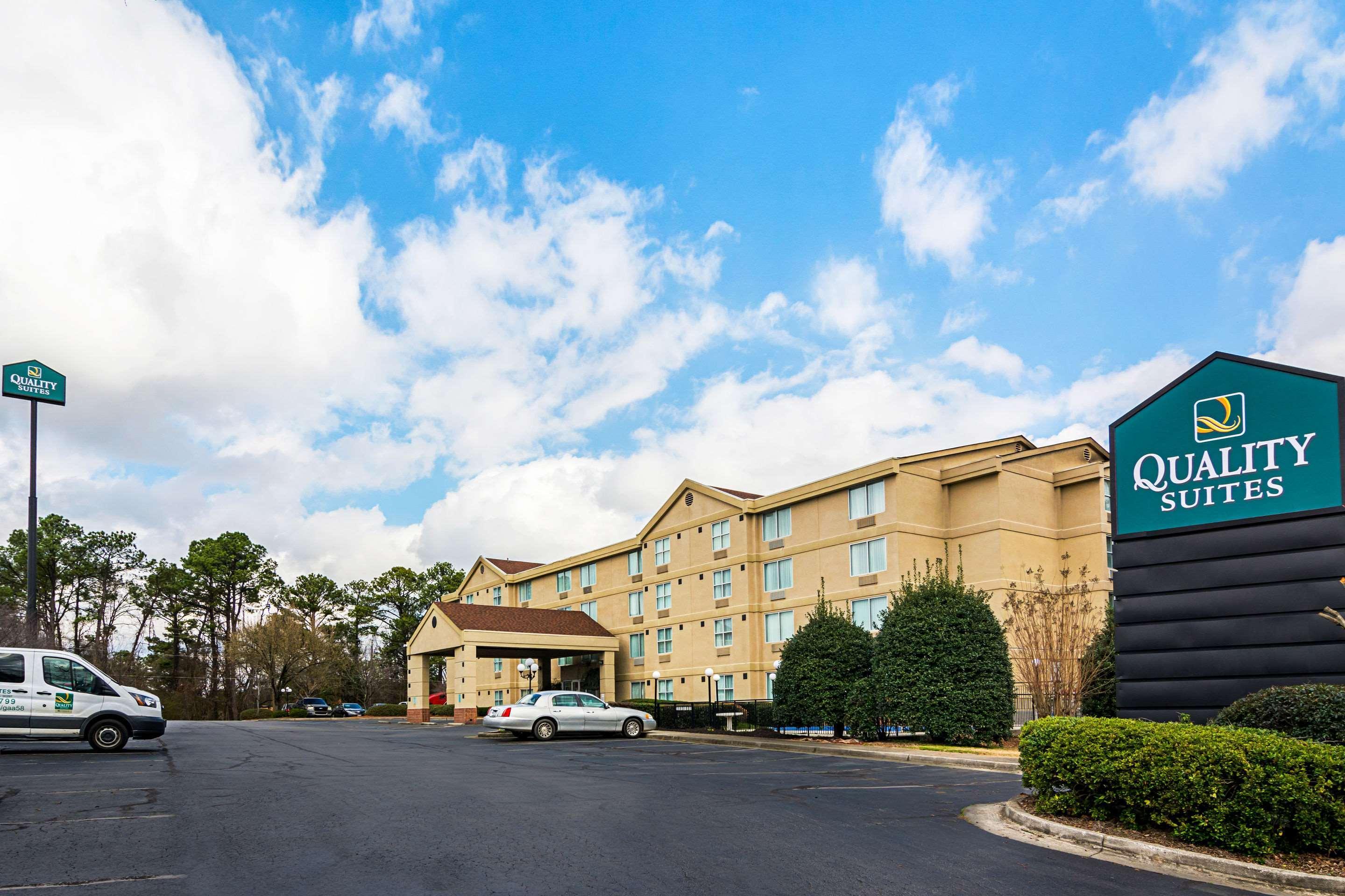 Quality Suites Atlanta Airport East フォレストパーク エクステリア 写真
