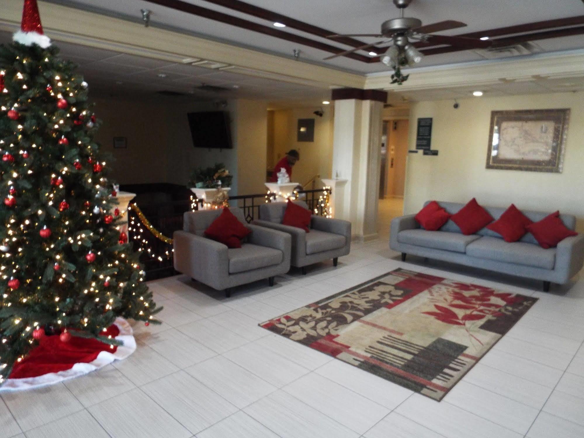 Quality Suites Atlanta Airport East フォレストパーク エクステリア 写真