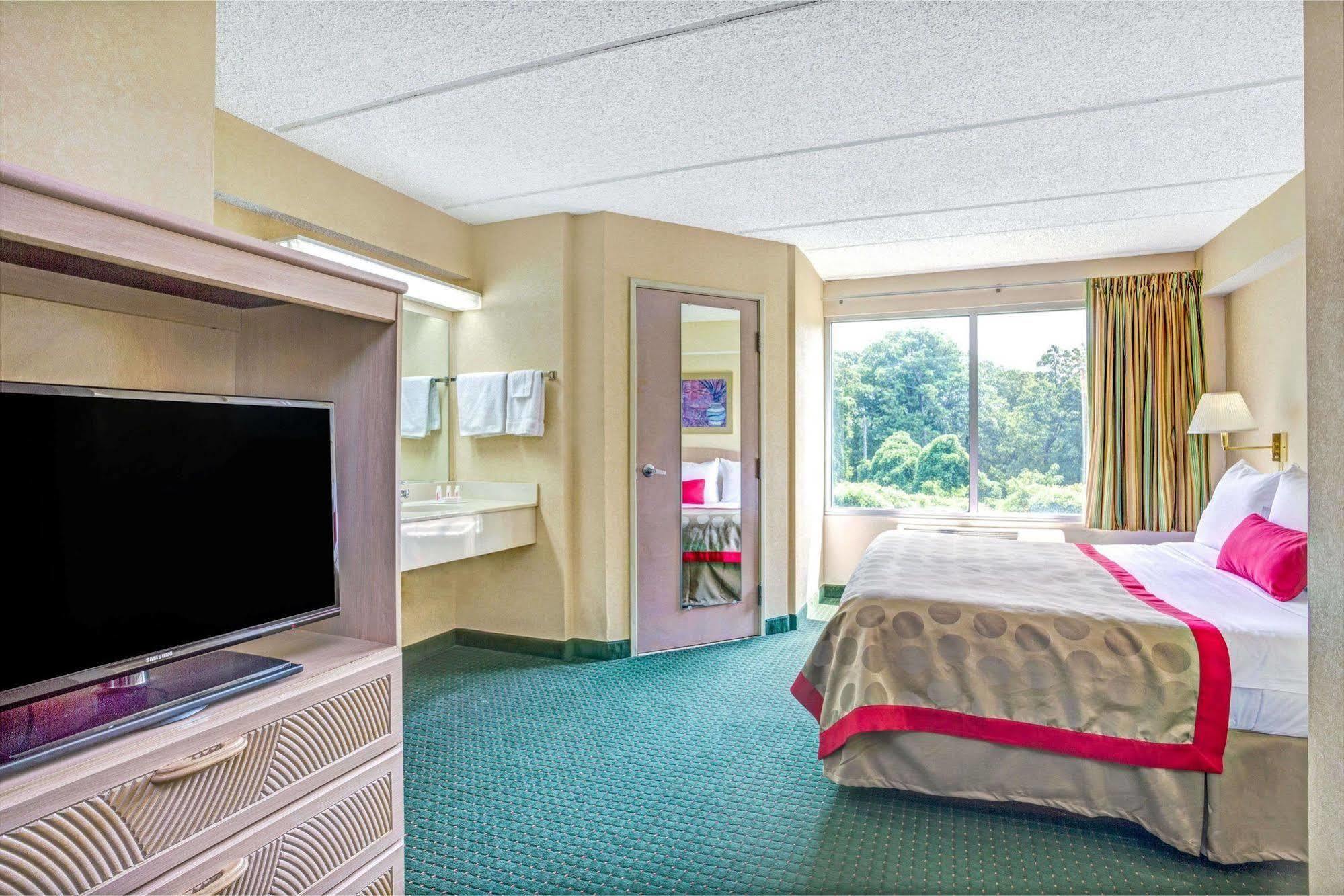 Quality Suites Atlanta Airport East フォレストパーク エクステリア 写真