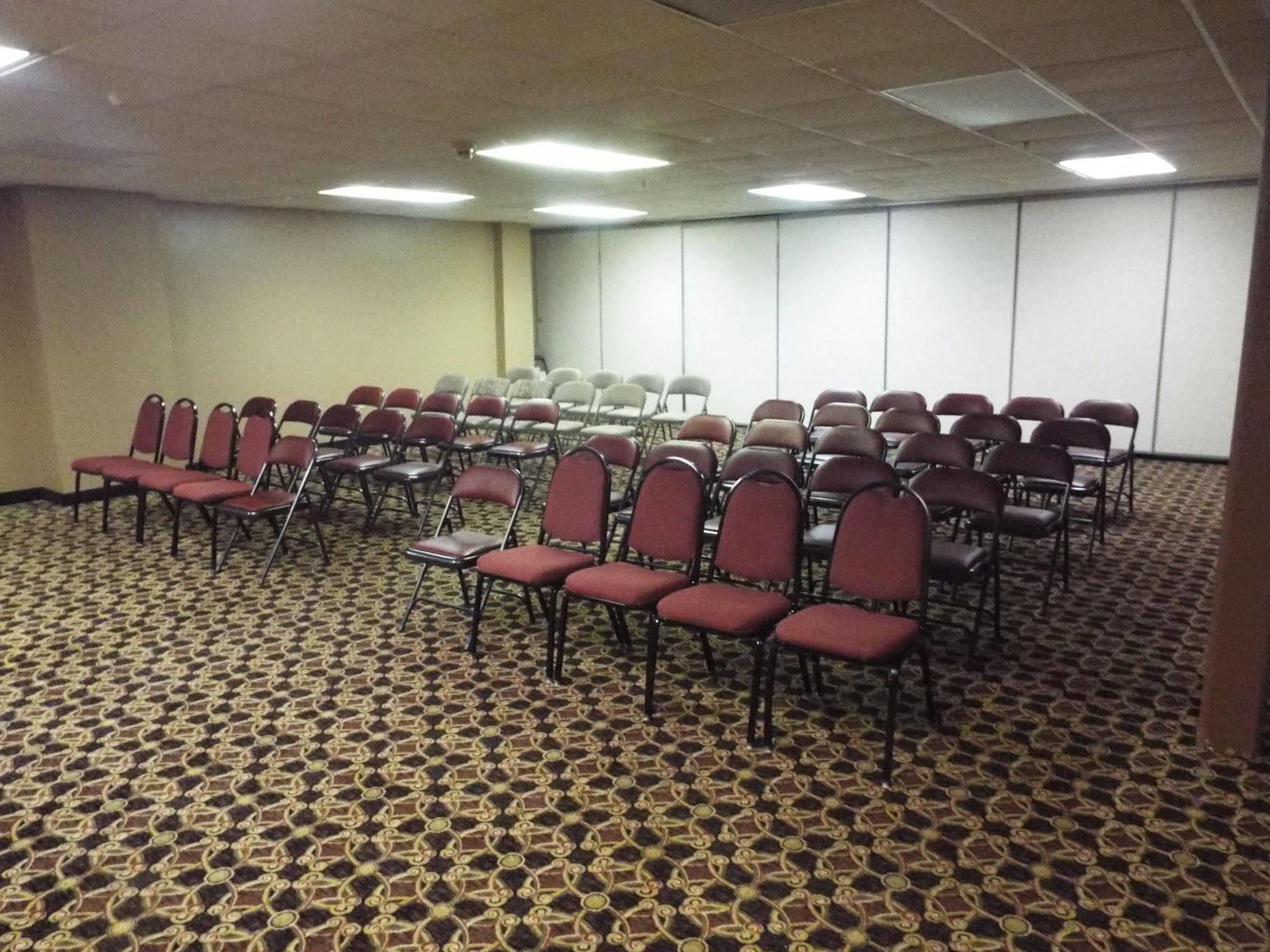 Quality Suites Atlanta Airport East フォレストパーク エクステリア 写真